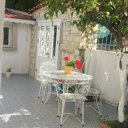 Defne Ev Ξενοδοχείο 3*